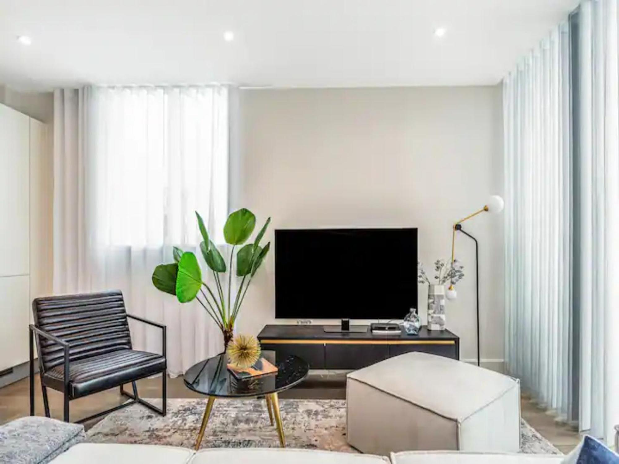 Pass The Keys Penthouse Oasis In Trendy Fulham Apartman London Kültér fotó